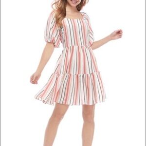 Gabby Skye
Women's Vertical Stripe Babydoll Dress